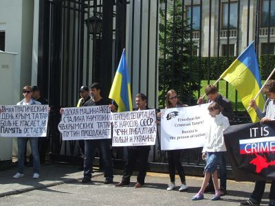 Акция в память депортированных народов. Фото: Рафис Кашапов, Каспаров.Ru