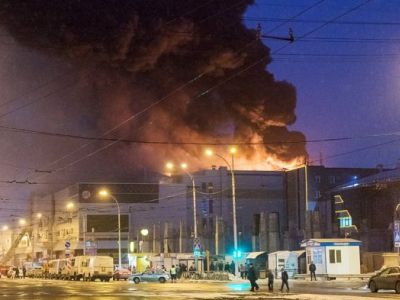 Пожар в ТЦ "Зимняя вишня", Кемерово, 25.3.18. Фото: ТАСС